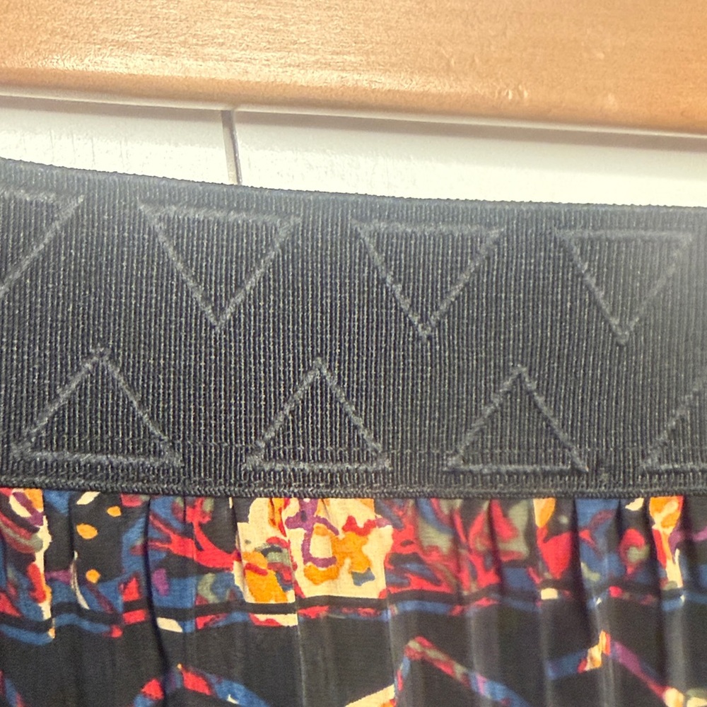 LuLaRoe Black Floral Midi Skirt - Picture 6 of 7